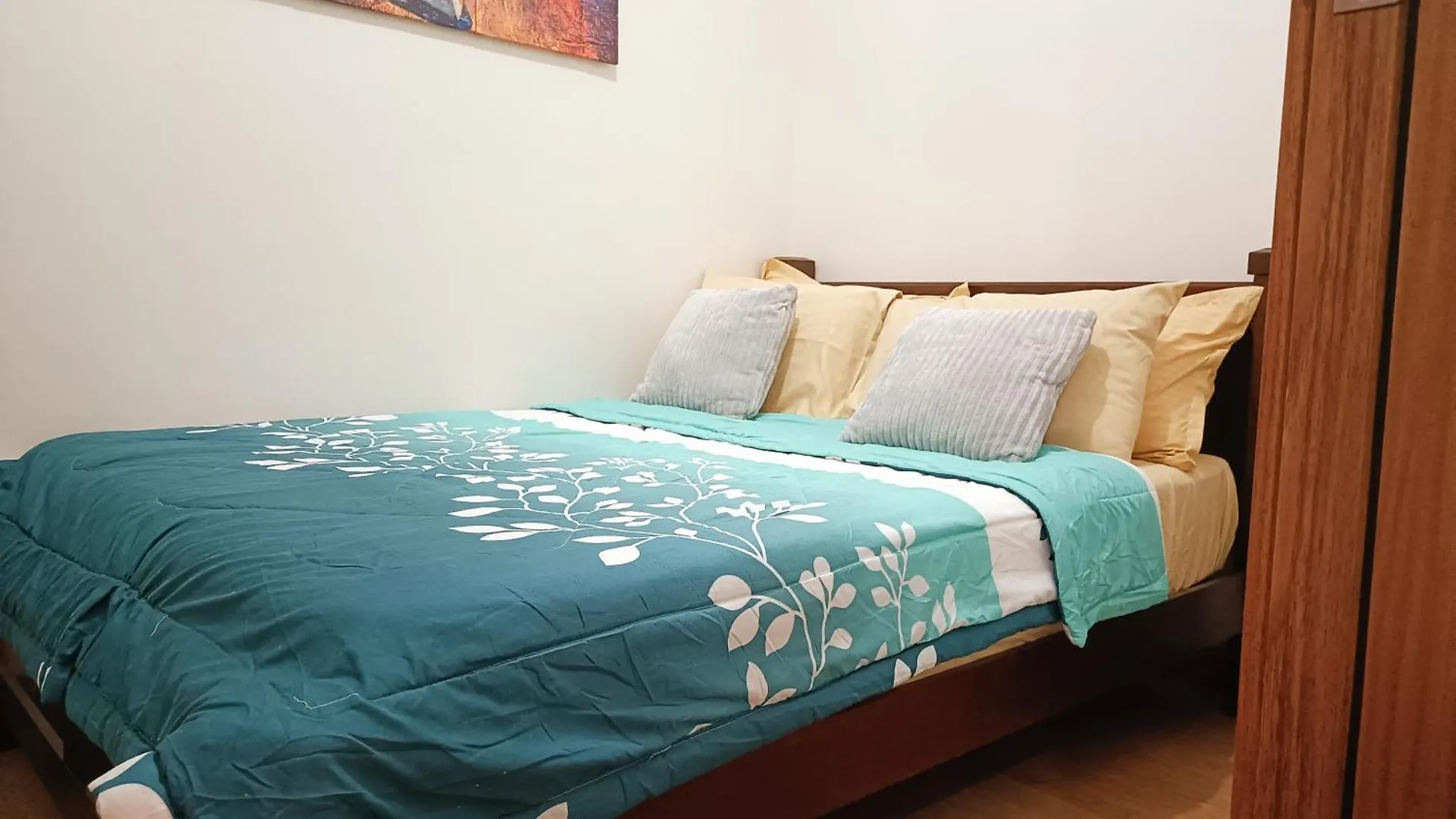 ***** Hotel Condo In Paranaque Manila Philippines